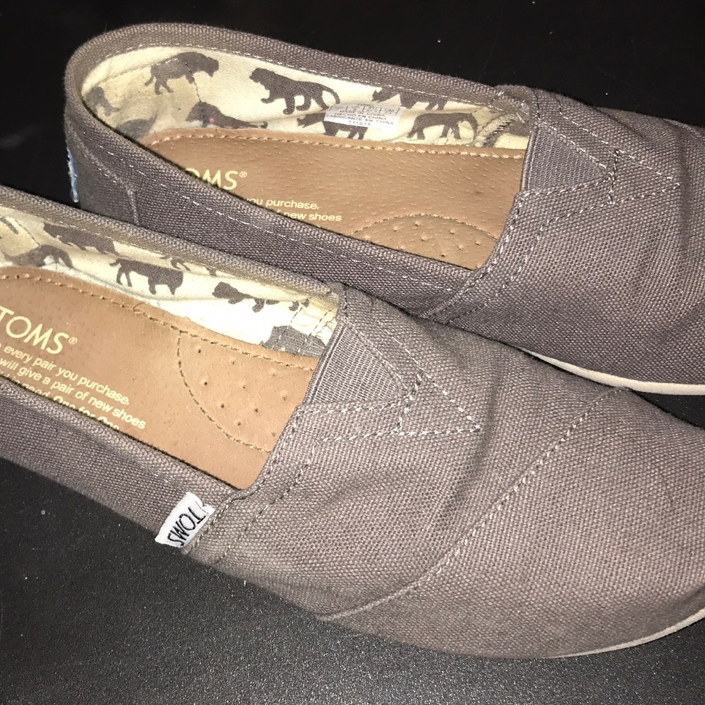 Toms